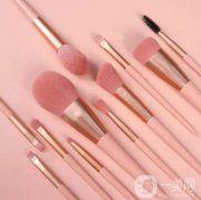 十款化妝刷套裝推薦：從入門(mén)到進(jìn)階，讓你輕松上手