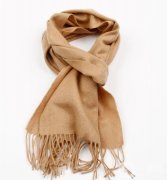 羊毛圍巾扎脖子？原因及解決方法在這里！