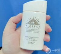 口碑佳！女性護(hù)膚必備的十款防曬霜排行榜