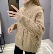 秋裝精選：大衣、毛衣、長裙的時尚搭配