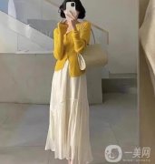 時尚半身裙與針織開衫：50歲女性的優(yōu)雅搭配