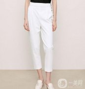 秋日品味之選：小白褲的時(shí)尚演繹