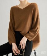 中年女性的優(yōu)雅風(fēng)穿搭：舒適與氣質(zhì)并存