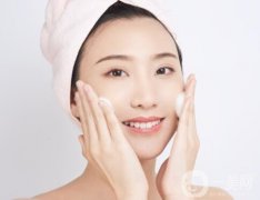 護膚秘籍：了解成分，選對保養(yǎng)品，素顏也能當女神