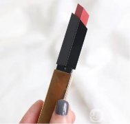 口紅的副作用與危害：了解并預(yù)防