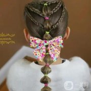 短發(fā)小女孩扎發(fā)教程：簡單時尚，提升寶寶氣質(zhì)