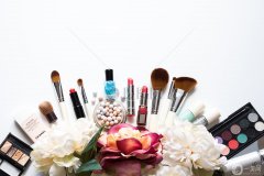 “食品級(jí)”化妝品：安全與法規(guī)的探討