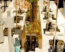 Prada推出全新Candy Kiss女性淡香精：展現(xiàn)女性獨立自信的時尚新風(fēng)貌