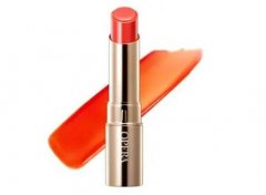 夏季美妝技巧：清涼自然，美麗綻放