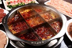 冬季約會(huì)的浪漫之選：火鍋與貢乃烤雞