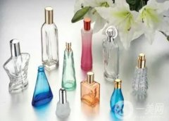 夏日清香，讓蘭蔻香水為你增添一抹清涼