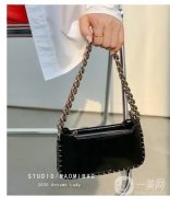 意式風(fēng)情，邂逅復(fù)古魅力——Charm&Shape包包