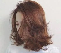 鎖骨發(fā)：時尚百搭，美麗無限