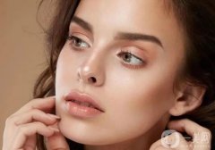 高顴骨美女劉濤劉雯的魅力，如何通過(guò)妝容發(fā)揮優(yōu)勢(shì)？