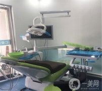 深圳種植牙醫(yī)院哪家好?人氣口碑榜前五名單出爐_附價格表查收！