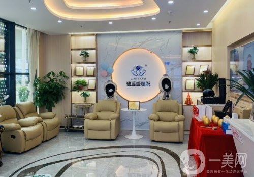 鄭州植發(fā)價格表一覽|價格表+醫(yī)院信息分享